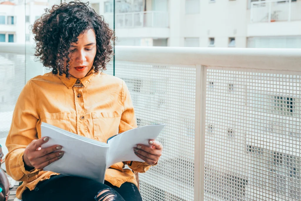 Empleo de asistente administrativo